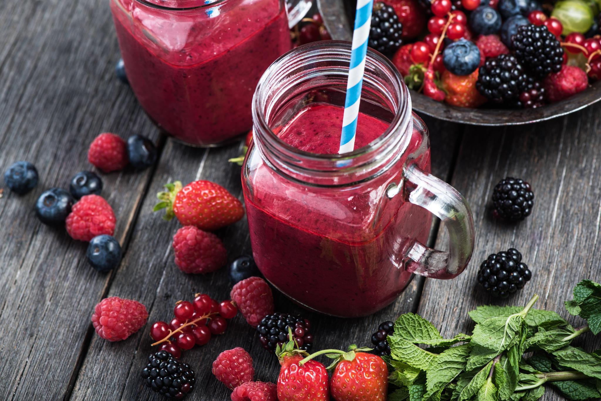 Smoothie Frutas Vermelhas - Receitas | Sustagen®